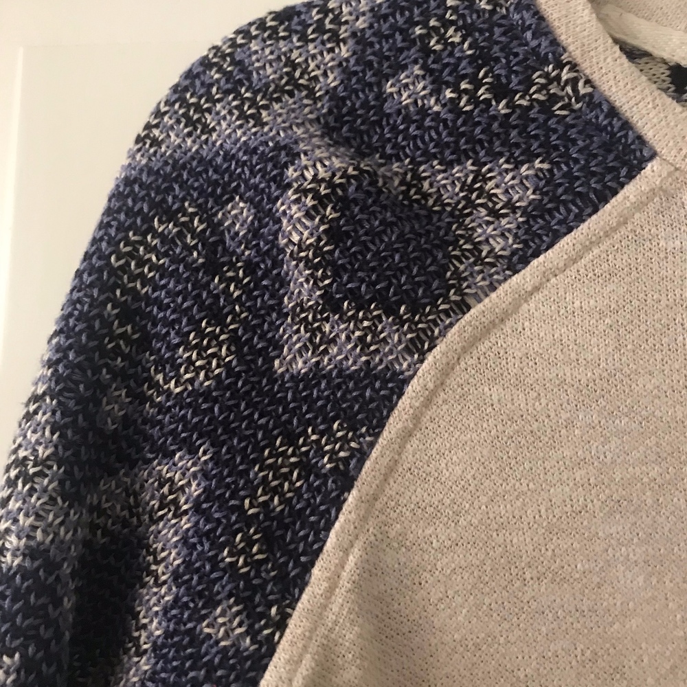 Embroidered Sweatshirt - Picture 3 of 4